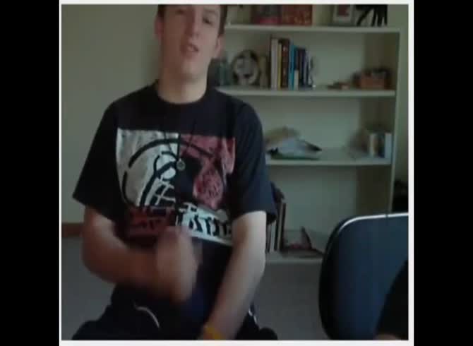 Video :Gay brothers jacking off together in amateur webcam porn
